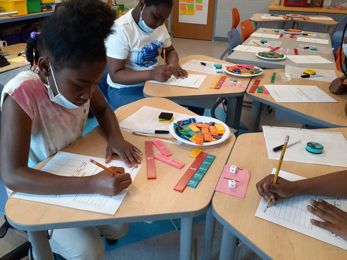 MathWithMsD's tweet photo. Wrapping up a successful Math Month! Students estimated. Played math games in P.E. and visited the Math Discovery Room@ https://t.co/xp99kdDB2f