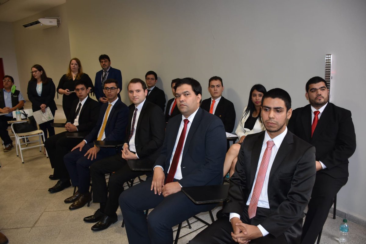 ebypy's tweet photo. #AHORA El director de la EBY @NicanorDF preside en Ayolas el acto de incorporación a la institución de 10 ingenieros electromecánicos que se desempeñarán en el Departamento Técnico de la entidad. Los mismos fueron seleccionados en un riguroso proceso de selección externa. https://t.co/WCx0C6VOAA