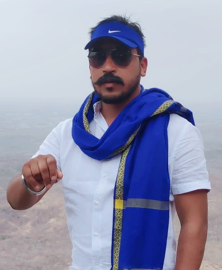 Rani Boudh - ASP (@rani__boudh) on Twitter photo विरोधी और दुश्मन इस चेहरें को कभी भूल नहीं सकते हैं, क्योंकि ये ही वो चेहरा हैं, जो इनके ताबूत में आखिरी कील ठोकने का काम करेगा।
<a href="/BhimArmyChief/">Chandra Shekhar Aazad</a> विरोधी और दुश्मन इस चेहरें को कभी भूल नहीं सकते हैं, क्योंकि ये ही वो चेहरा हैं, जो इनके ताबूत में आखिरी कील ठोकने का काम करेगा।
<a href="/BhimArmyChief/">Chandra Shekhar Aazad</a>