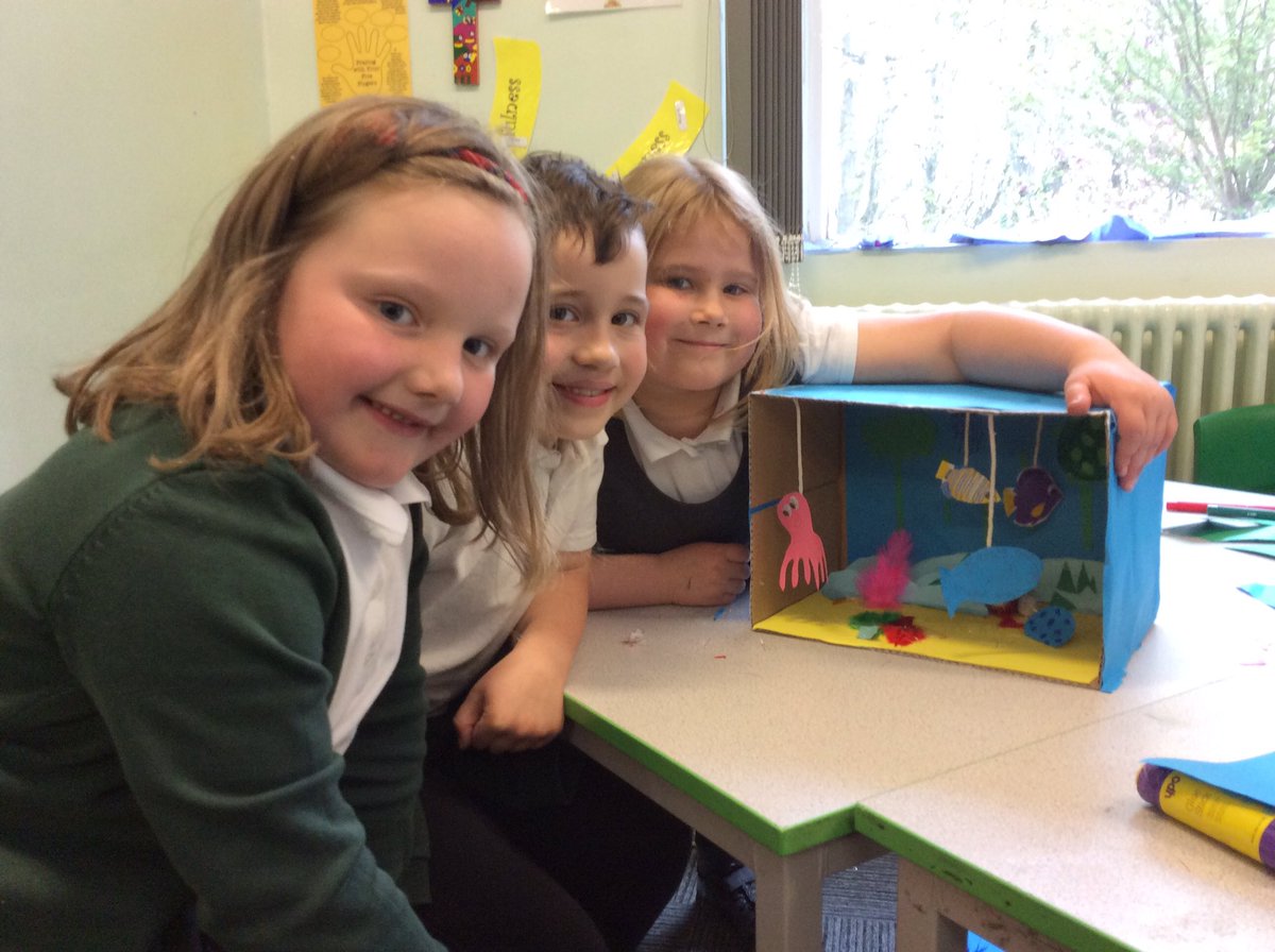 WCoFE_Beech12's tweet photo. The children have loved created underwater scenes this afternoon π π¬π¦ #projectoceans https://t.co/Q8762fR9DJ
