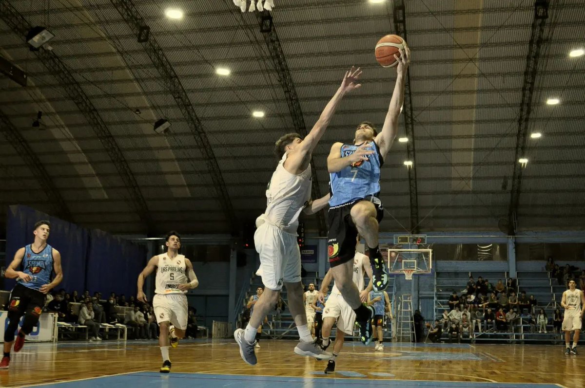 🎙️ <a href="/ignaa_segura/">Nacho</a>: “De ahora en adelante son todas finales para nosotros”

Tras su arribo a Nueve, Ignacio analizo lo que fue su debut y además cómo logra llevar adelante la carrera de Medicina y ser jugador de básquet profesional.

La nota: bit.ly/3voD4jR

#VamosNueve👊