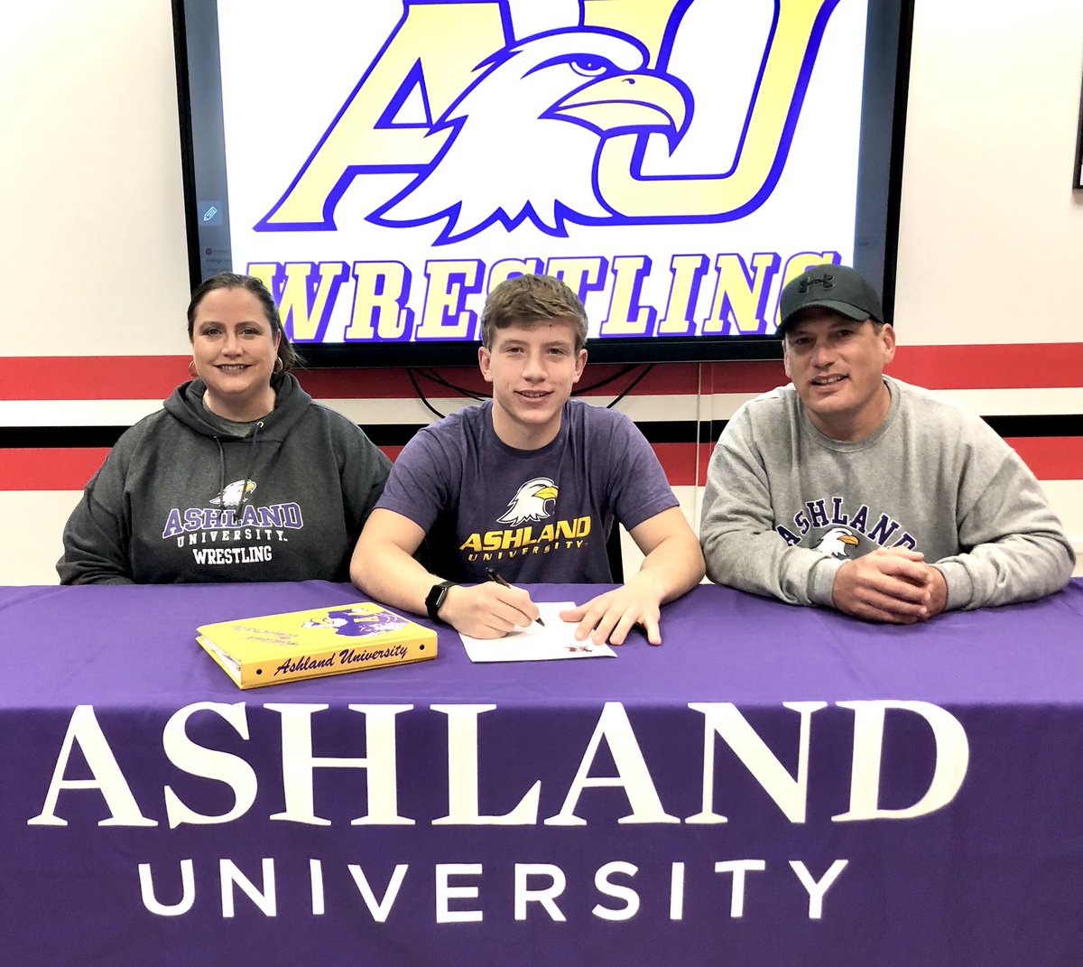 rriderathletics's tweet image. Congratulations to Rough Rider Ricky Legg as he signs to attend Ashland University in the fall and wrestle for the Eagles. RIDER PRIDE!! @RecordPub @KentSchools @AUE_Wrestling  @KentRHSFootball @KentRRwrestling