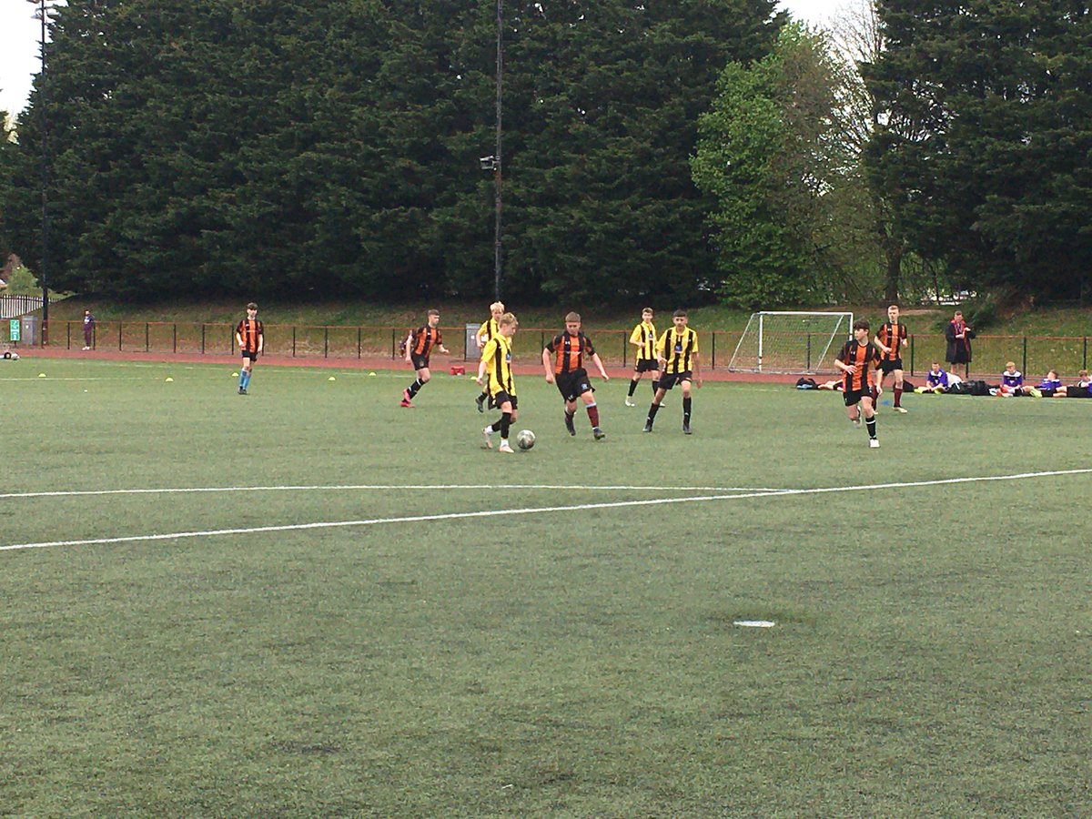 MrHodge01's tweet photo. Great effort from the @NewporthighPE1 @NewportH @Y10NHS ⚽️ boys today in the Gwent cup tournament, narrowly losing 1-0 to a strong @Croesype in the semi finals. Stand out performers were Jamie P, Ethan L and Archie H. Good preparation for the Newport 🏆 final in 2 weeks ⚽️💪🏻🌟 https://t.co/3xs2selnGw