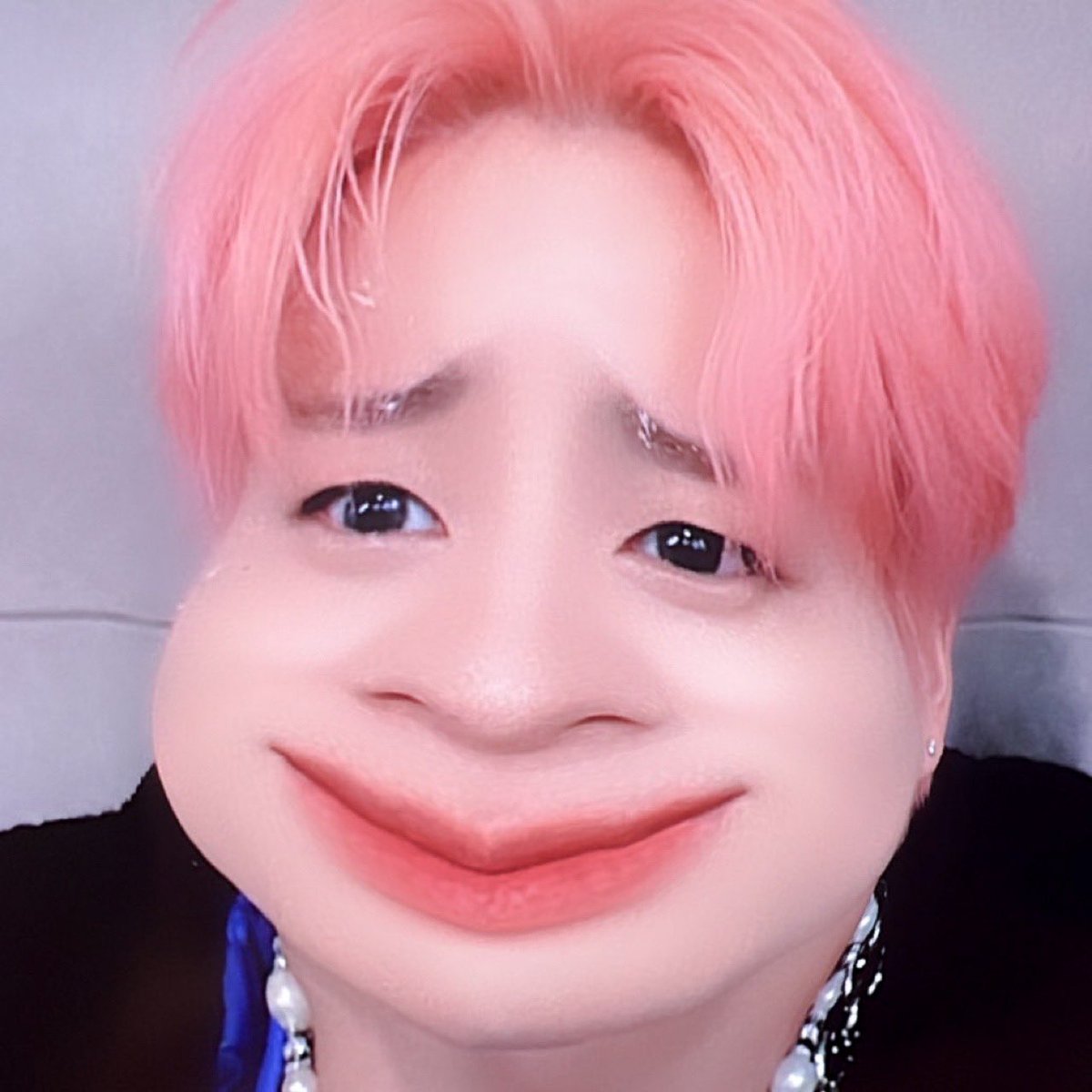 ก่อนสามสิบ                    ก่อนสามขวบ