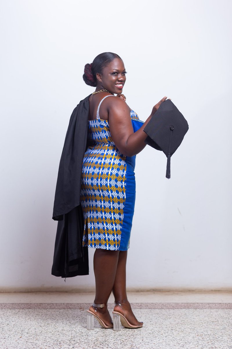 sakyibeaofori1's tweet photo. A week ago, I bagged my first degree ❤ Grateful to God 🙏👩‍🎓 https://t.co/LuzC5cgvyE