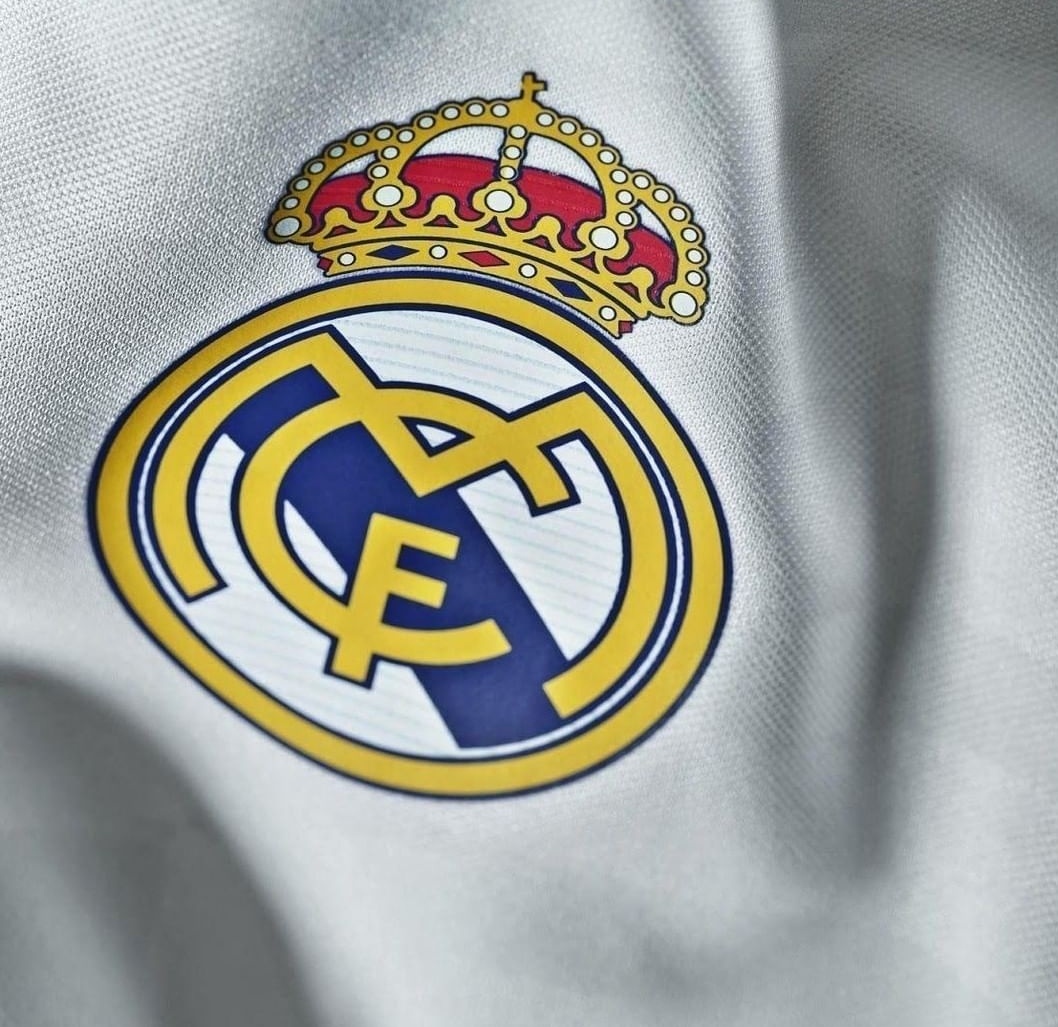 (fan) REAL MADRID FANS 🤍 tweet media