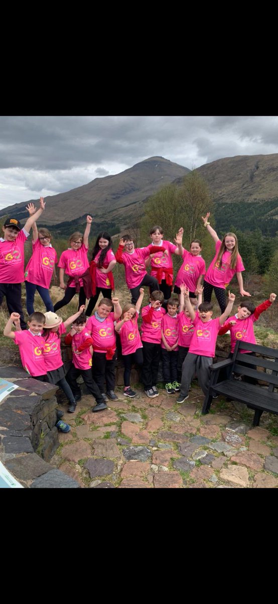 CrianlarichPS's tweet photo. Happy Birthday to the @_thedailymile and thank you for the lovely t-shirts. Our #dailymile today took us to the viewpoint overlooking Ben More. #DailyMile10thBirthday https://t.co/0s4lHi5EyX