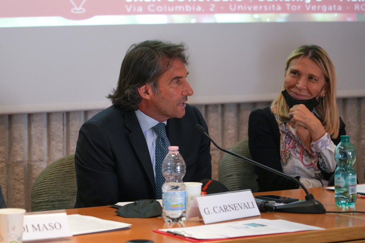 StoricoAldo's tweet photo. #GiovanniCarnevali #direttoregenerale @SassuoloUS "Anche oggi il #ProcessodiBiscardi avrebbe avuto successo perché ha avvicinato i tifosi al calcio cosa che stiamo facendo attraverso il progetto #GenerazioneS"
@MasterMMSport @Comunica_Media #StoricoAldoTorVergata https://t.co/rApRVlNqbJ