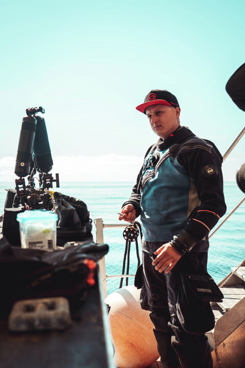 divesoft's tweet photo. Meet our #CCRLiberty instructors!
Tomek Ramutkowski is our instructor from Poland. He has been a diving instructor since 2011 and runs the Deepbusters diving center. He's a passionate wreck diver and a founder of Wreckbusters Jastarnia.
EN video: https://t.co/Qq4gQnR0a8 https://t.co/h1mqIvCljD