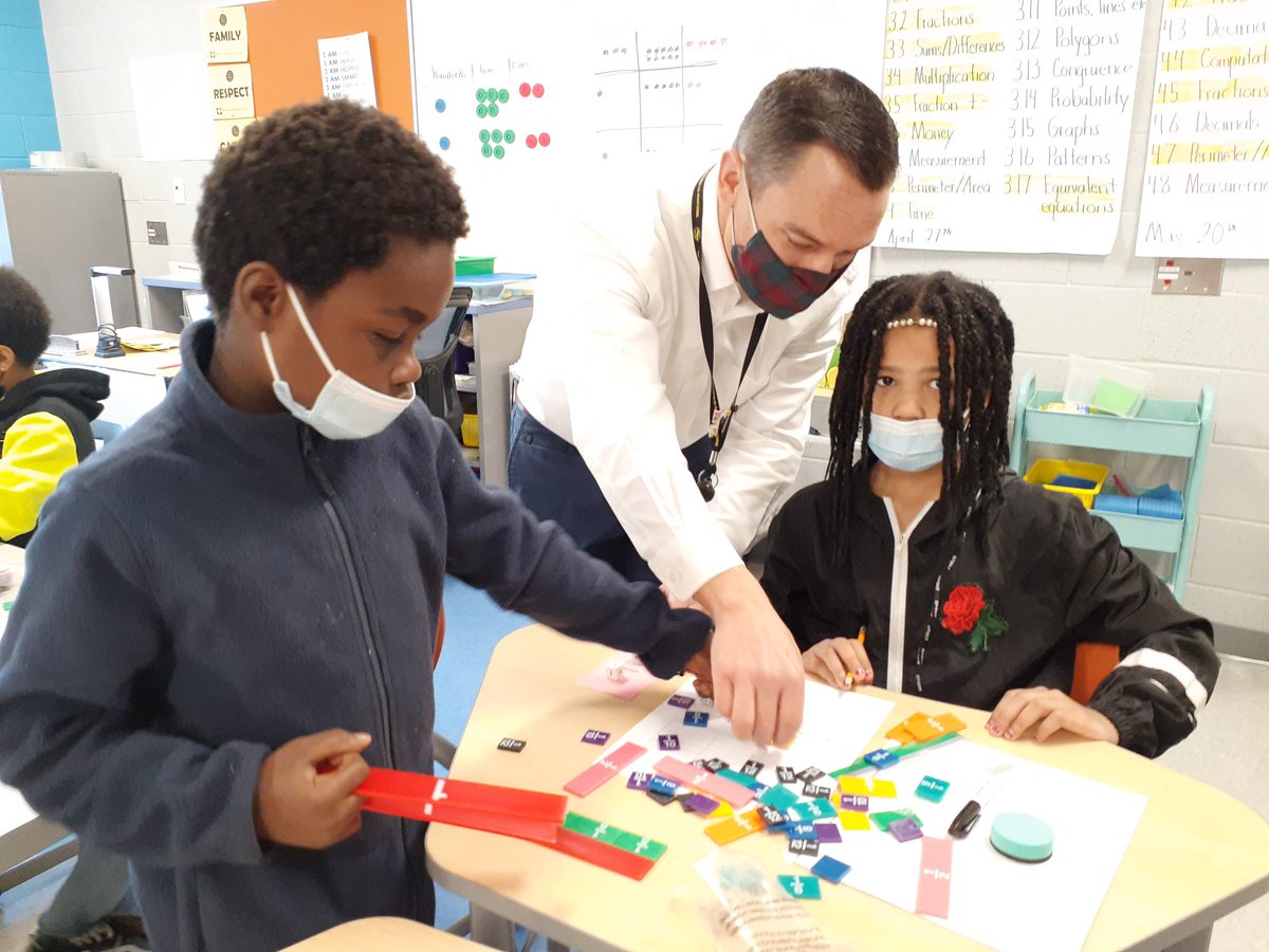 MathWithMsD's tweet photo. A huge shout to Nathan Potter and Ro Starke for supporting our Math Discovery Room at Henry Marsh! The students really enjoyed exploring fractions and multiplication with you. https://t.co/SZU3wGiwHs