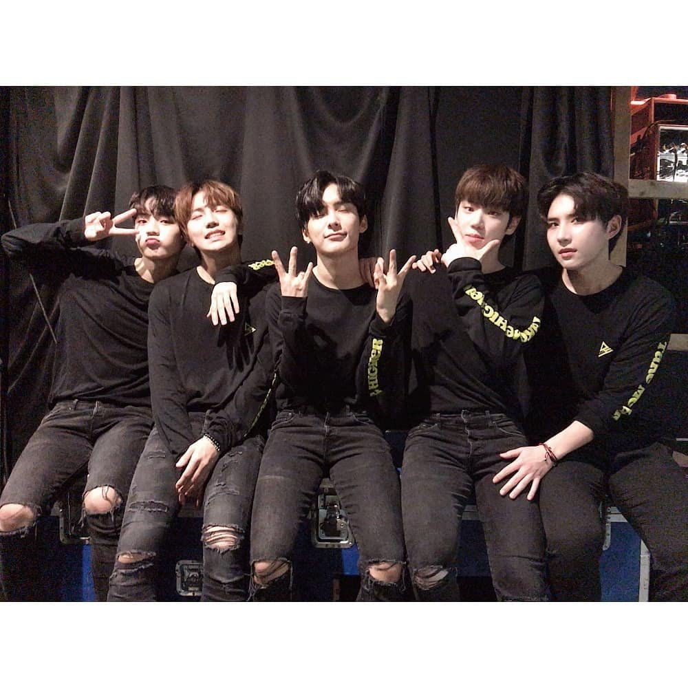 ACEtagram_7's tweet photo. 190302

[#ACE_PHOTO]
A.C.E WORLD TOUR IN EUROPE - TO BE AN ACE
2019.03.01 #6 BRUSSELS
#ACE #에이스
#ACE_WORLD_TOUR
#TO_BE_AN_ACE 

🖇️ https://t.co/38SM4uCcIS

#ACE #에이스 @official_ACE7 https://t.co/AT6CMjgUs8