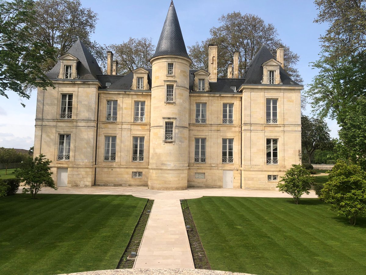Patriwine's tweet photo. [Semaine des primeurs] J.3
Ce matin nous étions présents au Château Lagrange pour déguster le millésime 2021 des Saint Julien, Listrac-Médoc et Moulis-en-Médoc puis au Château Pichon Longueville Comtesse de Lalande pour déguster les Pauillac, Saint Estèphe, Haut Médoc et Médoc https://t.co/sEfnkSGE66