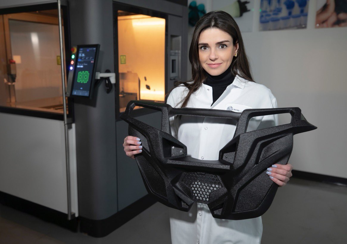 One year anniversary with <a href="/3dsystems/">3D Systems</a>! It’s been an incredible year of growth, challenges, and of course, connecting with some of the most amazing scientists and engineers and I look forward to many more to come! #3dsystems  #additivemanufacturing #3dprinting #photochemistry