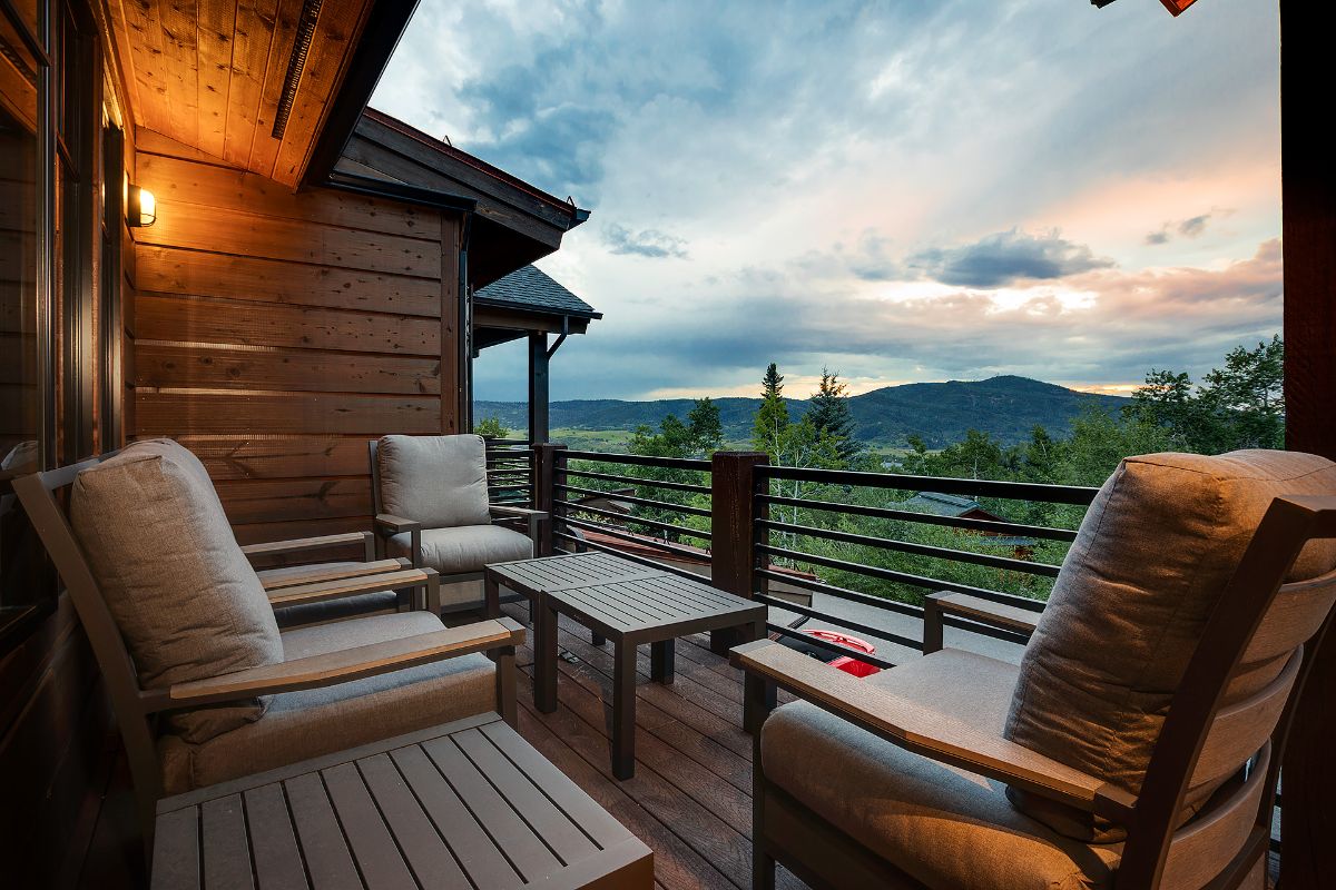 1stduderiding's tweet photo. NEW LISTING - 970 Angels View Ln · 1/2 Duplex at Steamboat Barn Village - https://t.co/1ZYJkZSMIC https://t.co/hc0P7G6CiZ