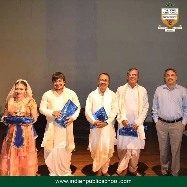 IpsDdn's tweet photo. Yet another enthralling and inspiring classical presentation by virtue of Spic Macay at IPS. The students were engaged by the Sattara dance performance by the legendary Dr Anwesa Mahanta.
#ipsRocks #ipsisthebest #bestboardingschool #spicmacay https://t.co/iIjW0nDced