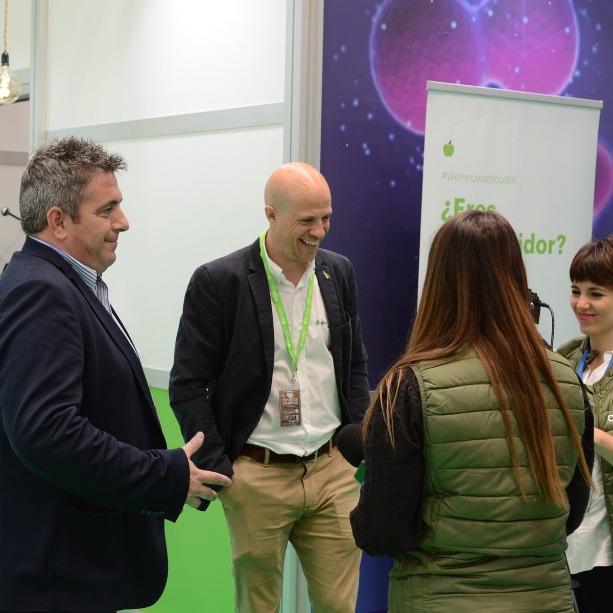 #DIA3 - FIMA 2022! Encantados de recibir a nuestros clientes en el stand. Gracias al staff de @CampoCyL  por la nota de prensa. Un momento encantador! Seguimos ofreciendo soluciones innovadoras, os esperamos en Pabellón 01 - Stand D/23-25.
#YOVOYAFIMA #FIMA2022