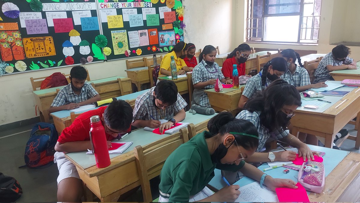 PreetiChanana1's tweet photo. 'Making people believe the unbelievable is no trick; it’s d work of heart & soul'gratitude 🙏 AUTHORS /WRITERS #Literaryclub #Ahlconites SS expressed feelings on paper #Engdept #Dewdropsoffeelings @ashokkp @y_sanjay @sunita_rajiv @sdg4all @SDG4QEducation @gupta_anju9 @dp_2211 https://t.co/E5n45EBWlo