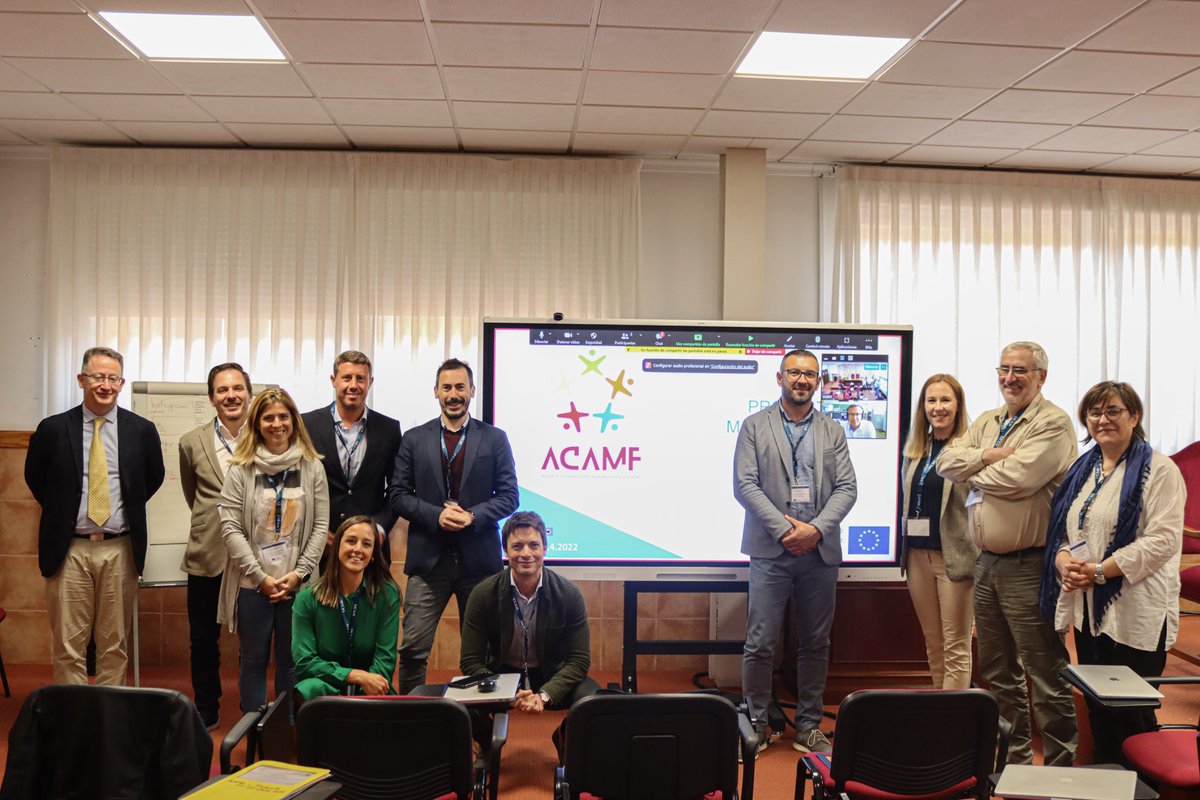 UCAM_OPRI's tweet photo. 🇪🇺⛹️Hoy las investigadoras @ANAMGALLARDO7 y Carmen Quero de @UCAM_CAFD reciben a los socios del proyecto I+D+i #ACAMF en una nueva reunión de coordinación para exponer los resultados obtenidos hasta la fecha. Este proyecto se centra en sensibilizar y prevenir el amaño de partidos https://t.co/kdznAiIquA