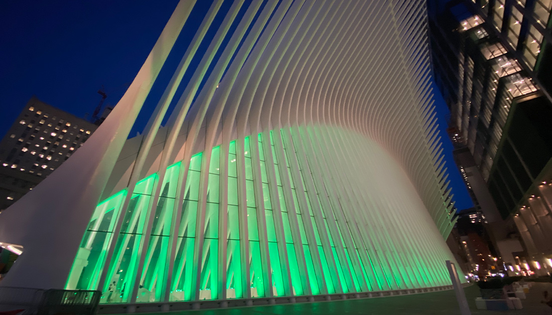 _WTCOfficial's tweet photo. Happening today, starting 1:30pm in the Oculus: come see cast members from Broadwayโs @littleshopnyc perform songs from the show. Later, #OculusLights will be lit green to celebrate. #LittleShopNYC https://t.co/gJle9A40r0