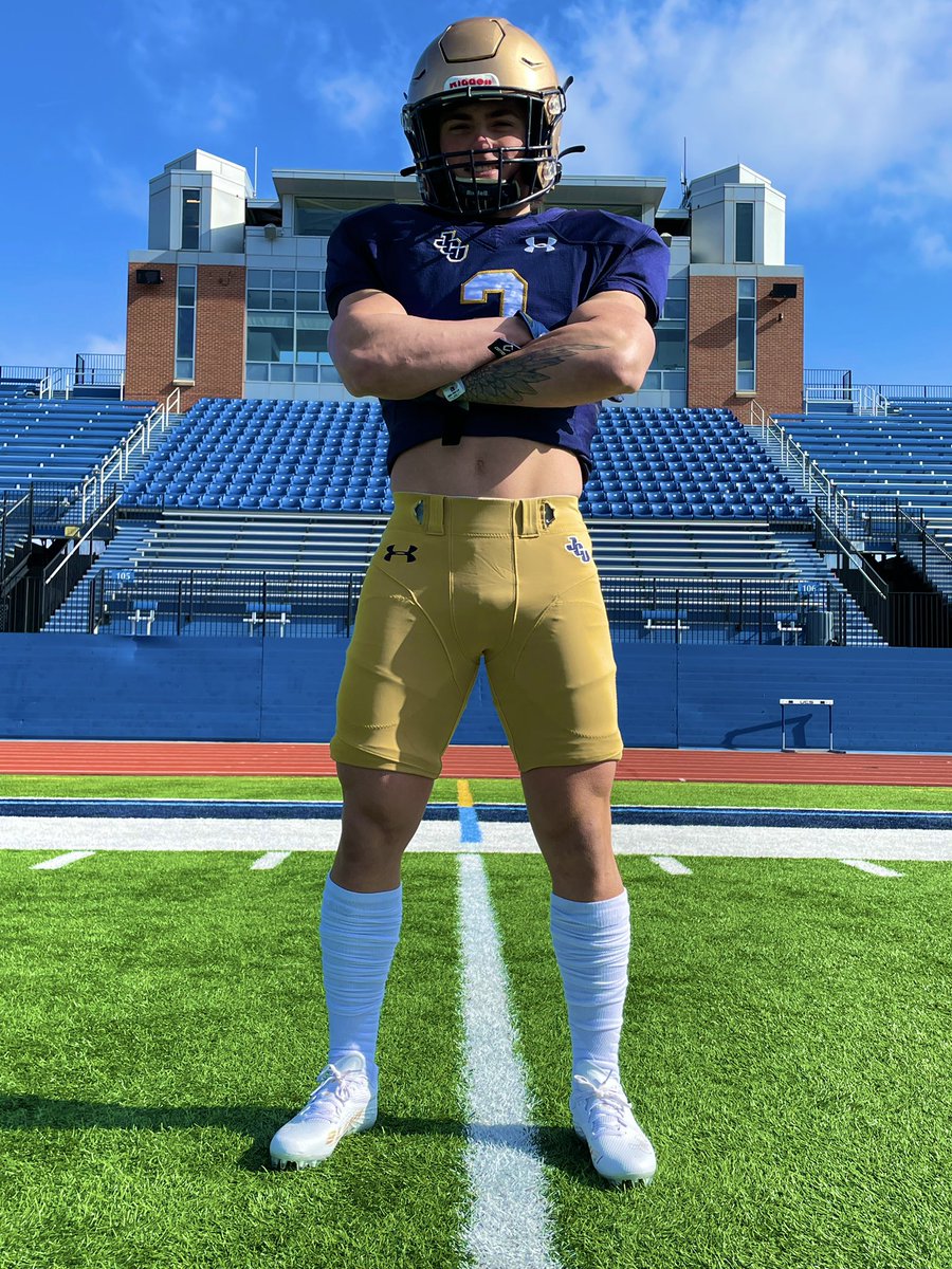 mintz_tyler1's tweet photo. My dream, my journey, Gods plan.  #committed #gostreaks @JCUFootball @rex_rover @OLCoachNystrom https://t.co/qkj1VFgQdc