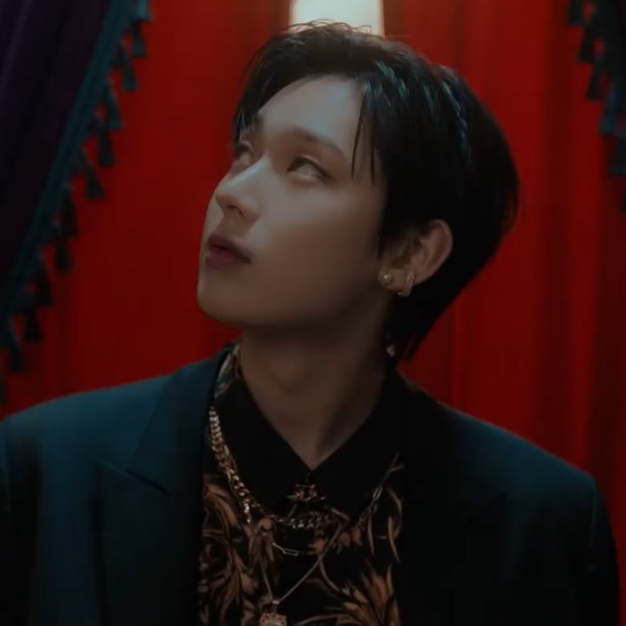 filmksw's tweet image. KIM SUNOO LOOKS SO FINE 🙃