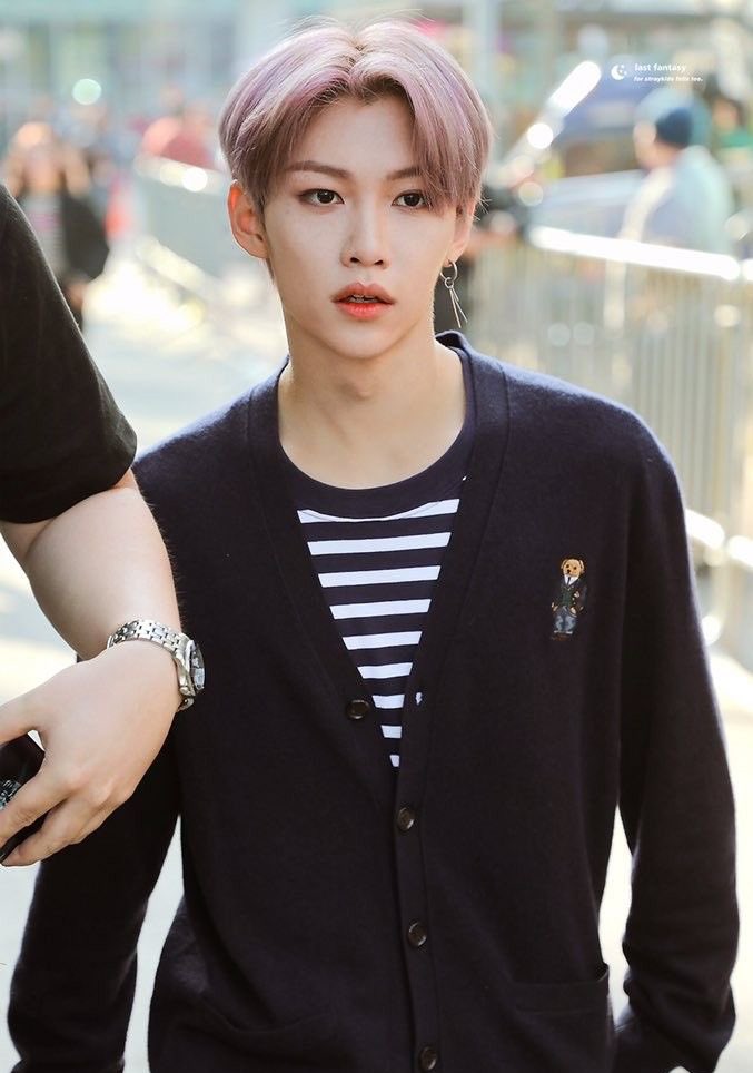 leecherrylix's tweet photo. Daily “This Felix” ♡ [185]

I bet the cardigan is made of 100% boyfriend material https://t.co/lv5Hl8uvWK