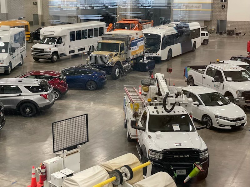 alliantenergy's tweet photo. Join us today at the Transportation & Innovation Expo at Alliant Energy Center until 4:00! We have more than 50 alternative fuel vehicles on display, and you can test some during Ride & Drive from 11:30 to 3:30! #EnergyForGood https://t.co/Fbq1iUdbg9