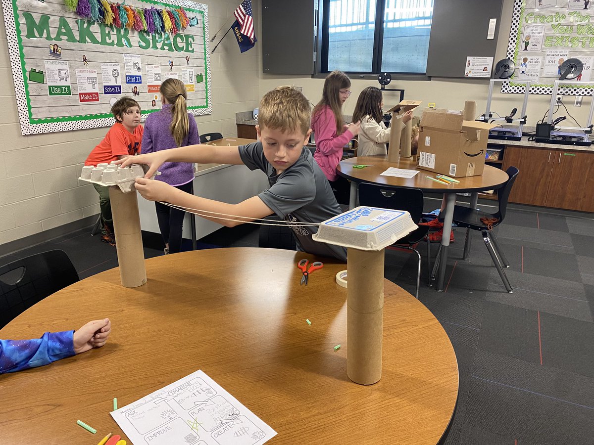 jennasaurustech's tweet photo. Day 2 of squirrel obstacle courses in the maker space! https://t.co/0gxmJqysAP