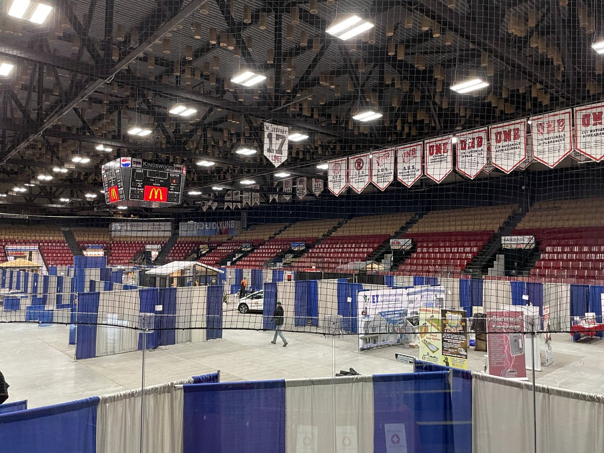 UNBAthletics's tweet photo. With @UNBWHockey and @UNBMHockey seasons over… the Aitken Centre is making room for the #Fredericton Home Show, this weekend.
#ECMAs arrived next week.
Busy @UNBFredericton building.
#goredsgo https://t.co/ILXNAV3sdV
