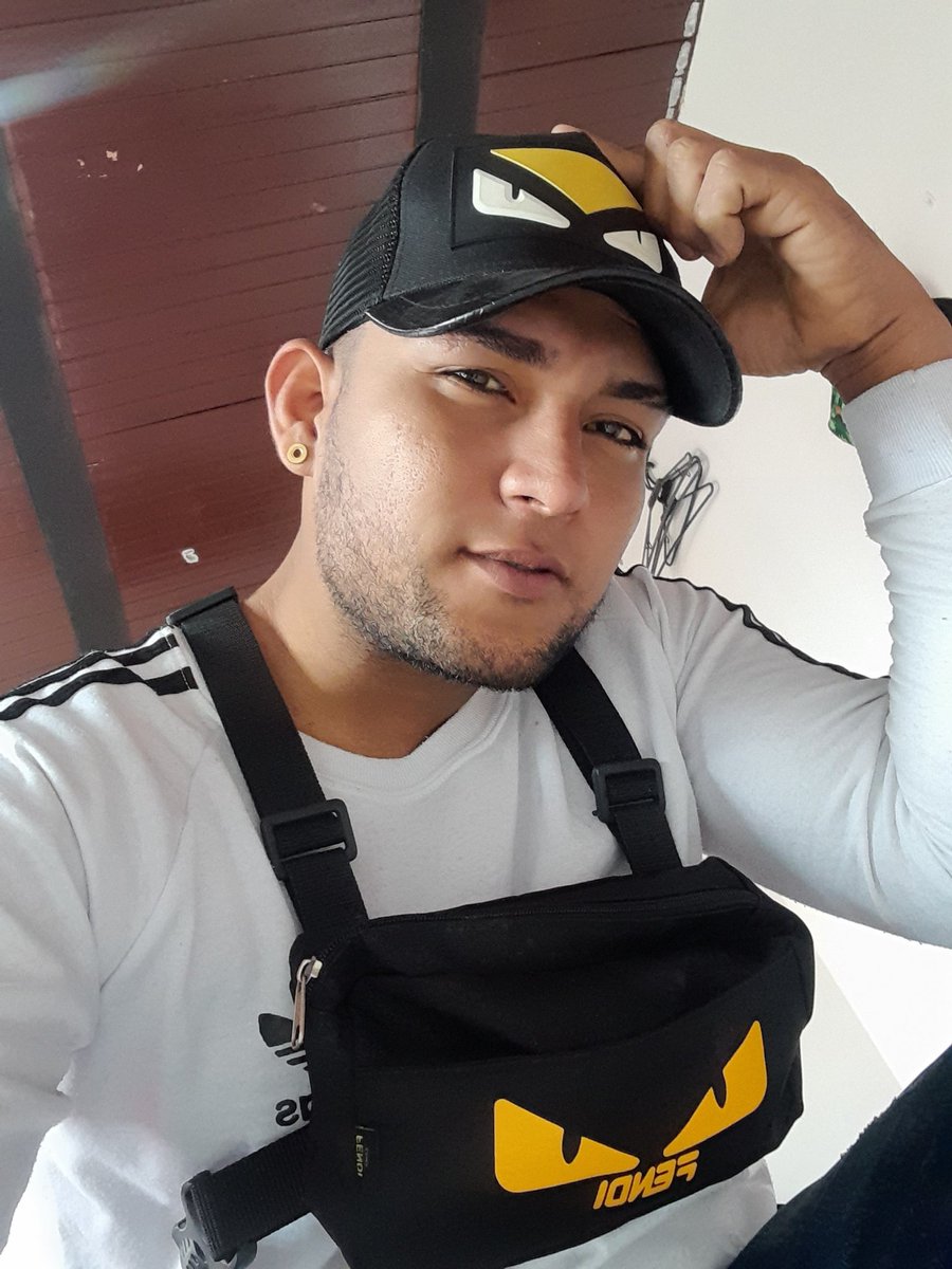 ArciaCamacho's tweet photo. 😎 https://t.co/e8OqBw4KJn