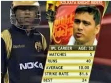 TuChiyee's tweet photo. Only man who can save KKR from collapse!! 
#KKRvDC #TATAIPL #TATAIPL2022 https://t.co/tKlkCTxDvD