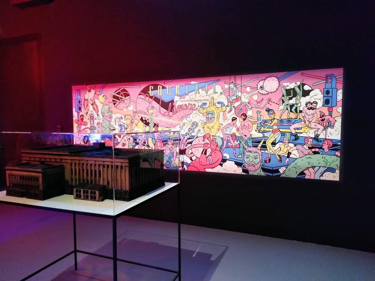 d4meyer's tweet photo. War heute im Düsseldorfer @Kunstpalast, dort gibt es eine Ausstellung zum Thema „Electro: Von Kraftwerk bis Techno“. Sehr zu empfehlen – und völlig andere Liga als das neu eröffnete #MOMEM in Frankfurt. Noch bis zum 15.05.22 zu besichtigen. Mehr Infos via https://t.co/18w2tGzfOB https://t.co/EyhuFaKKdS