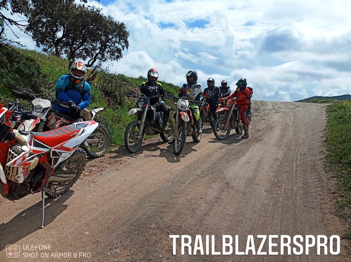 OffRoadingSpain's tweet photo. Having a great time with Tommy and his group of trail riders! https://t.co/i8IgkPd46Q