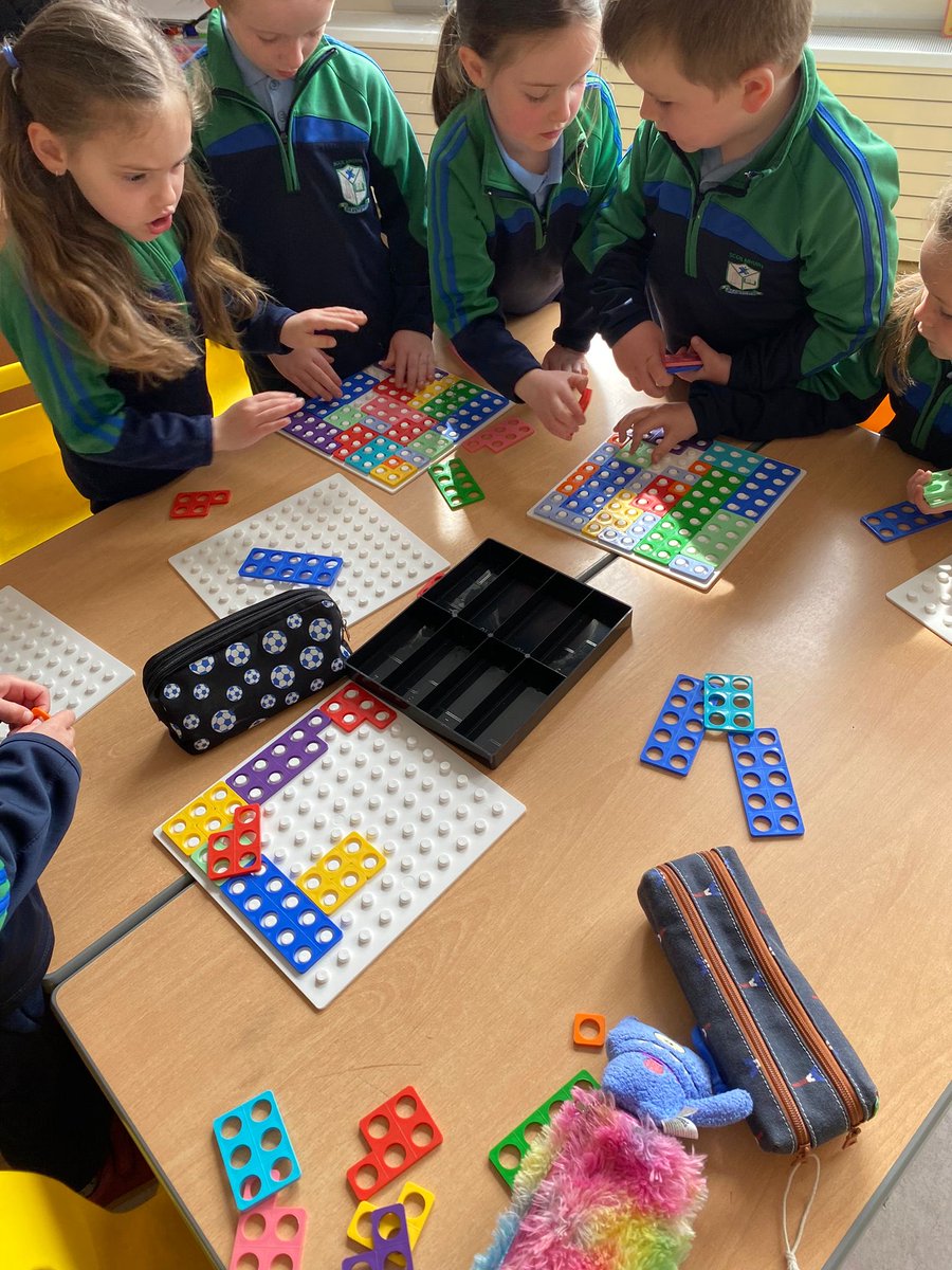 BarntownNS's tweet photo. Great learning in Senior infants today with our brand new numeracy resources purchased from ⁦@ForthMtTrailrun⁩ proceeds ⁦@PDSTPrimarySTEM⁩ https://t.co/rTcnBT0CYb