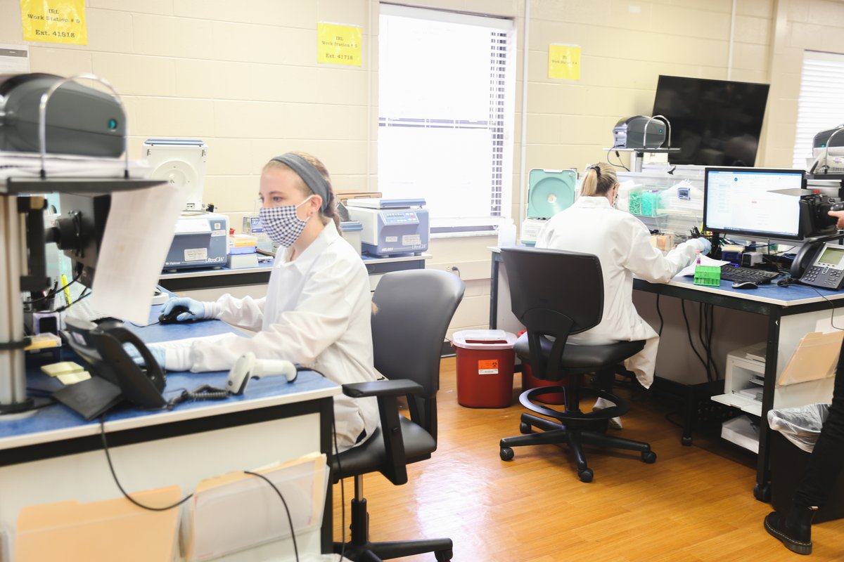 LifeSouth's tweet image. Our lab technicians process and input data mindfully. This behind-the-scenes work may often go unseen, but it&apos;s not unappreciated. #MedicalLabProfessionalsWeek