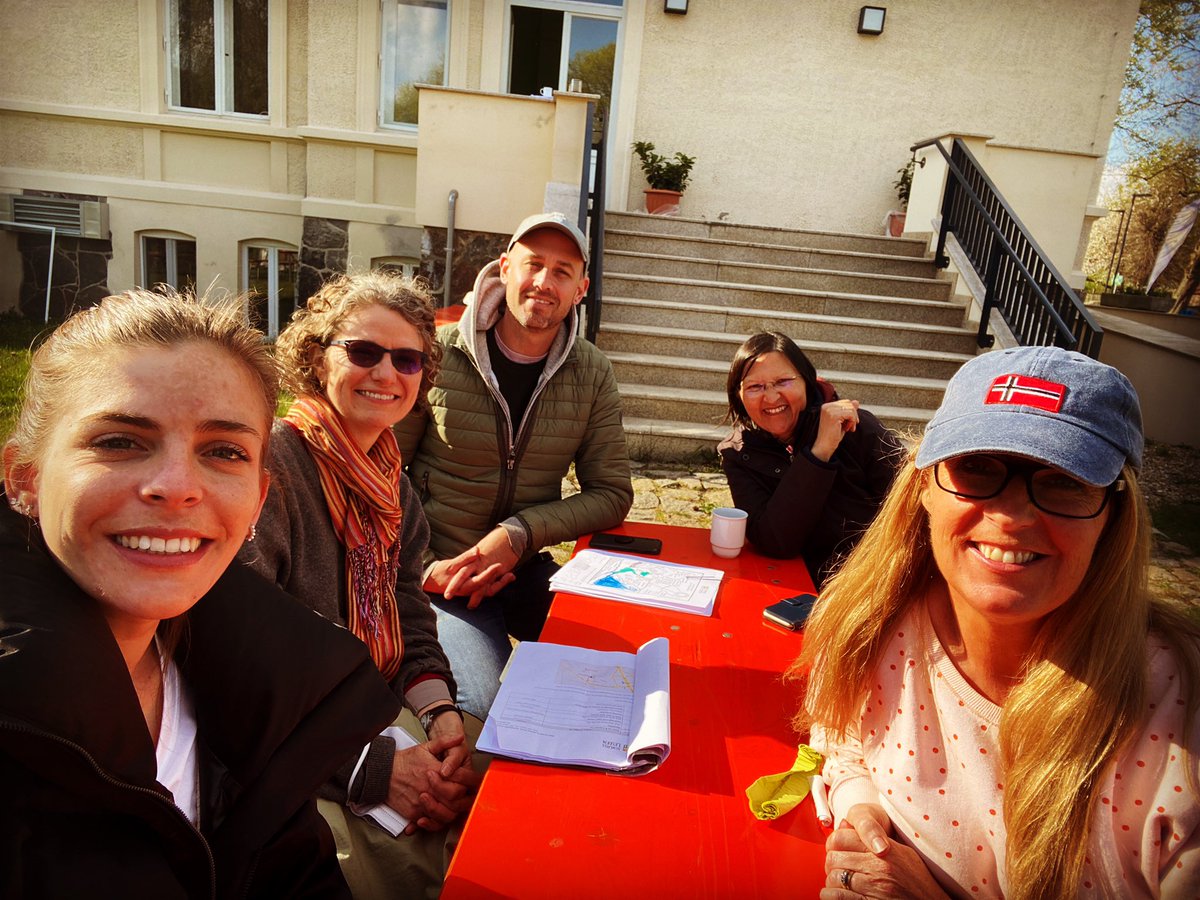 G3 team still standing on the second last day of camp! Enjoying the beautiful weather at Schloss Leizen Kids have been great!!! <a href="/TheAndyNic/">Andrew Nicholls</a> <a href="/sowingliteracy/">Patience Montgomery</a> <a href="/LoHoJAHY/">L Hyde</a> <a href="/butcher74/">Jon Butcher (he/him)</a> <a href="/tokende/">Lisa Roy (she/her)</a> 🌟