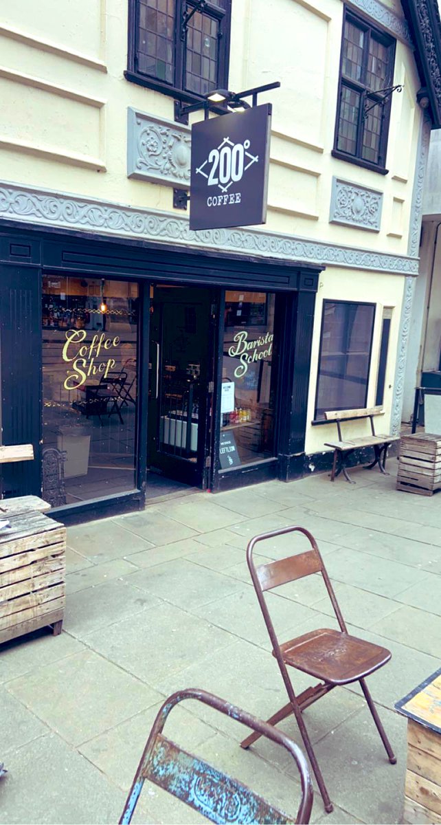 SwitchUpNotts's tweet photo. We are delighted to have started our project in Parnership with @200Degs 
Young people will receive skills in teamwork, leadership &amp; communication, as well as completing a qualification in Barista training which could lead to #employment.  Huge thanks to Alex &amp; Team @200Degs ☕️ https://t.co/qzc0KQeO1A
