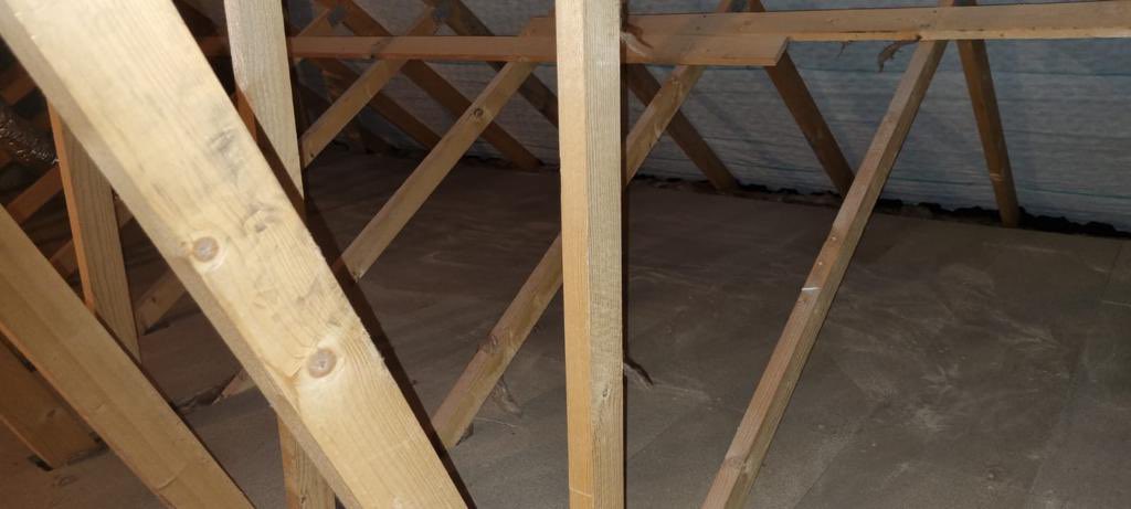 Home Counties Loft Ladders tweet media