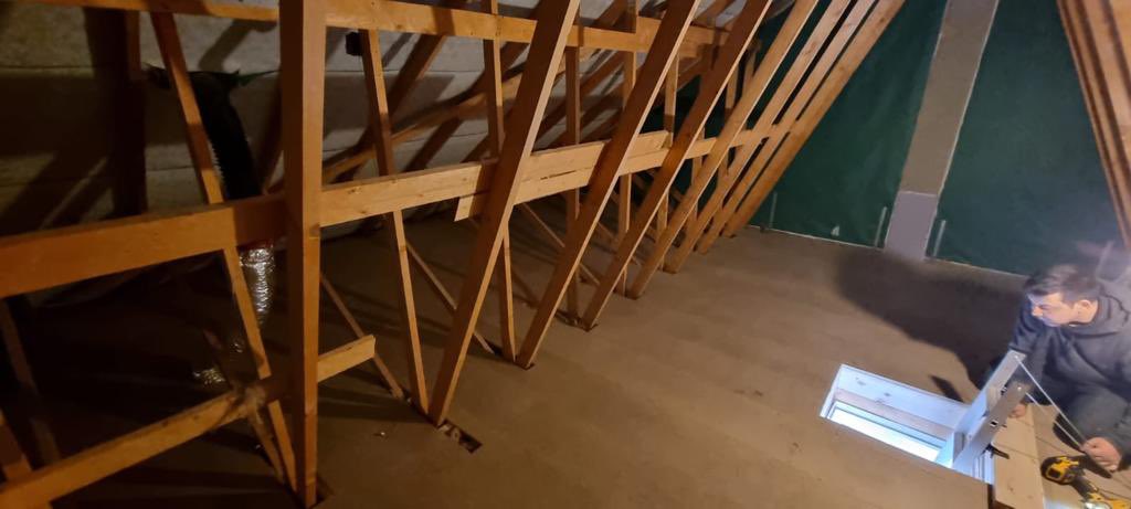 Home Counties Loft Ladders tweet media