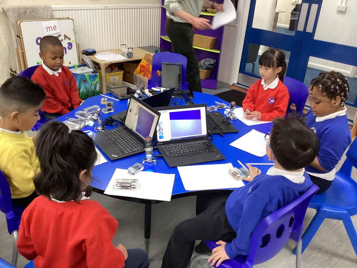LarkHallPrimary's tweet photo. Reception learnt so much during their CLC visit ‘Exploring Minibeasts’ linked to our new ‘Shrubs and Bugs topic’. #lheyfs2122 #lhtower #lhlondon #lhstu #lhcomputing #lhua @LdnCLC https://t.co/Zv21vQFw9E