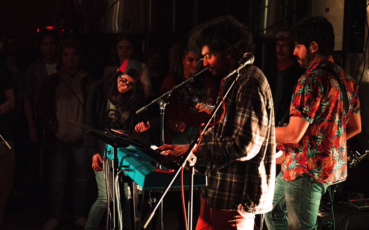 dysfunktone's tweet photo. We’re getting so excited for our shows next weekend! Having Kiran Edwards from @residualgroove sit in with us on our tune “We Gettin’ Cranky” was so fun at our last Barrier show and we can’t wait to play with them again next weekend! https://t.co/r0Ydy604qM
