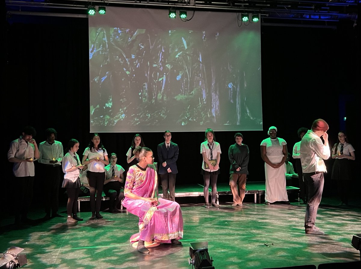 citywestcollege's tweet photo. We are extremely proud of our UAL Level 3 Performing Arts students who performed The Ramayana Reset at @artsdepot last night, as part of @NTConnections festival. The show was a sell out and the performance electric. Congratulations to all involved!
#NTConnections2022 https://t.co/aFWQdBblyI
