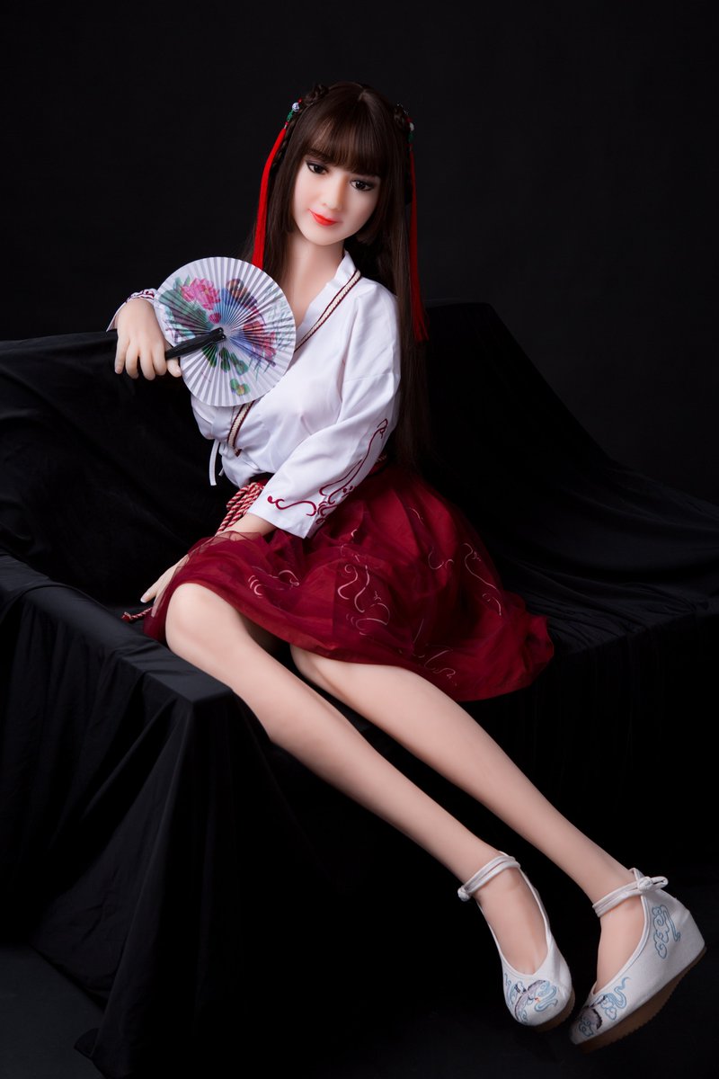 blackNEWQ's tweet photo. Do you want to relive the feeling of your first love? https://t.co/btAuFX9Tmp