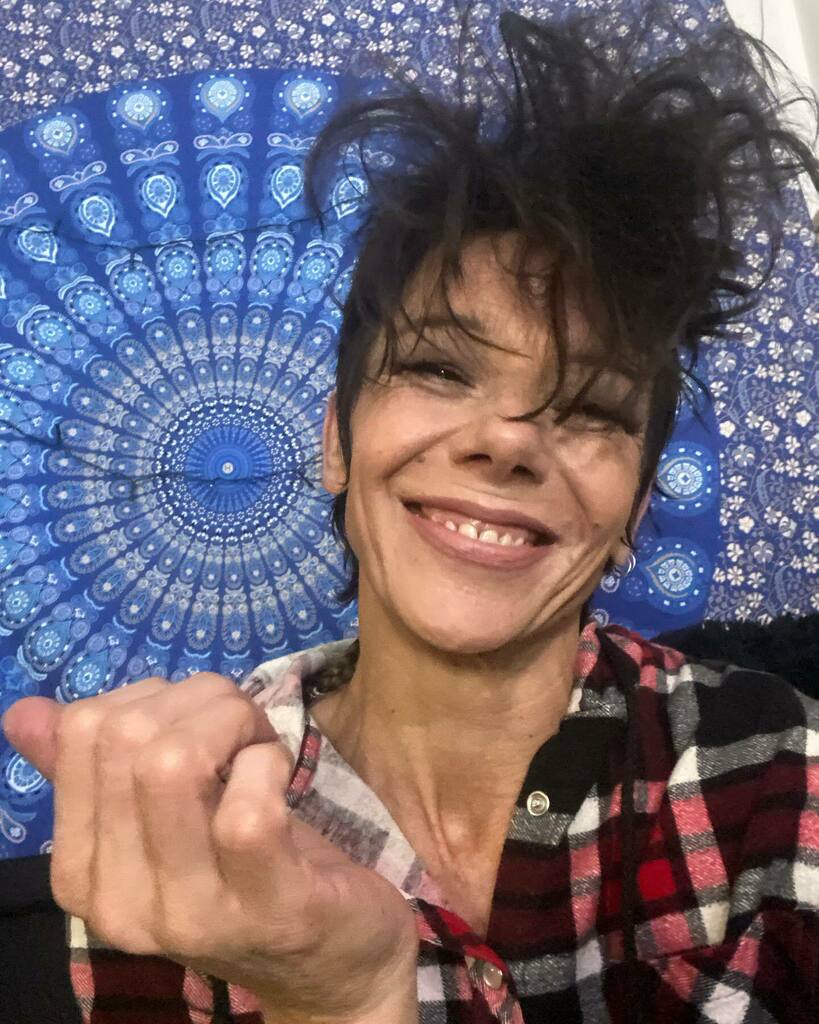 zbdEmanuelle's tweet photo. #lewk #naturalmakeup #makeupover40 #80shair #flanno #nudelip #creatrixzbd #mue #thenowooguru https://t.co/UXM1GBzY43 https://t.co/JzpwfQZZEH