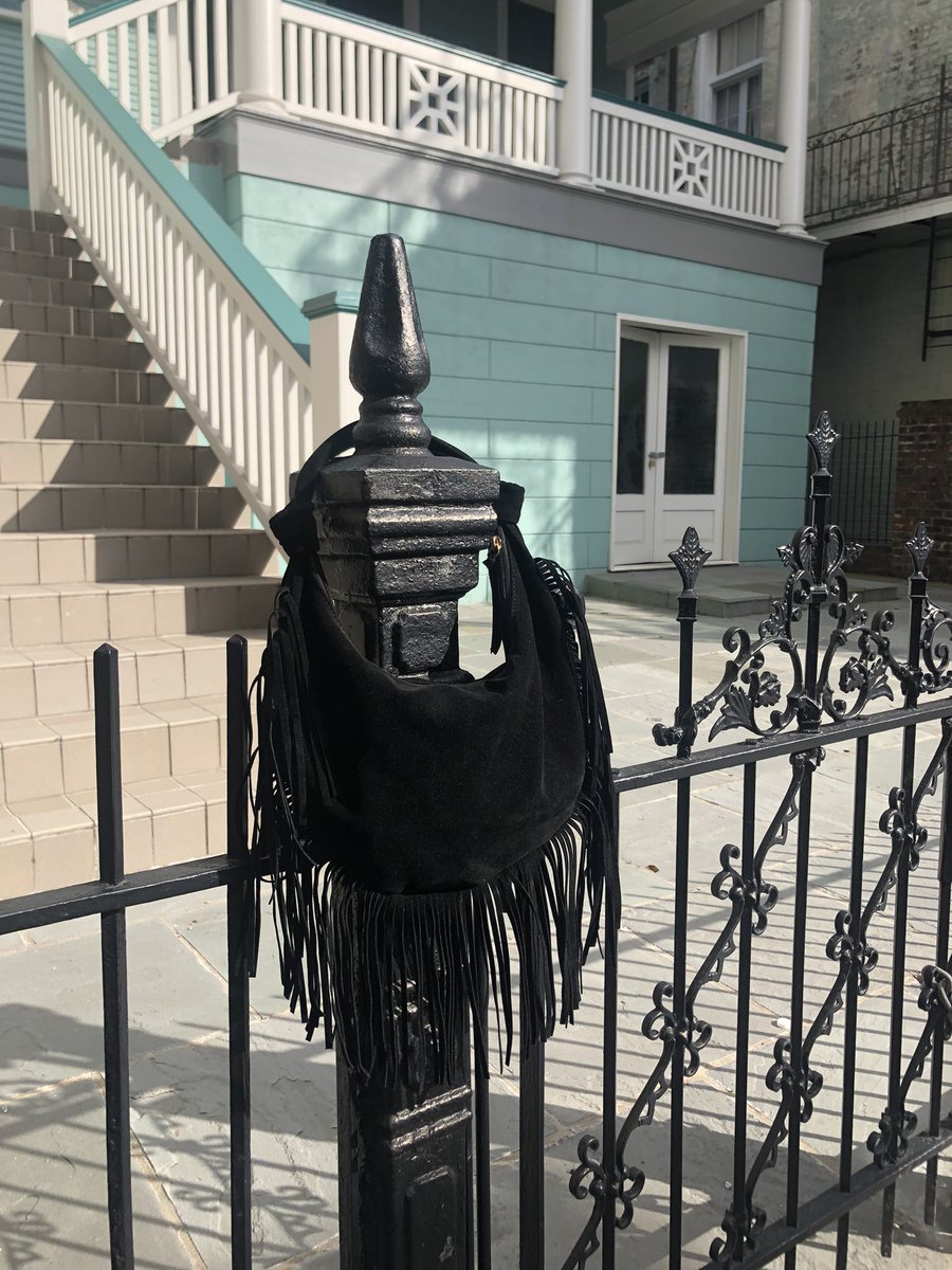 heyprettyface's tweet photo. 48 hours in #NoLa 

#heyprettyface #hpftravels #ootd #streetstyle #videostills https://t.co/moZbwDV7xT