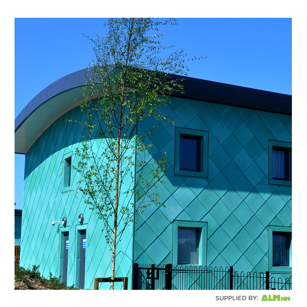 ALM_ALMHM's tweet photo. @KME_TECU® Patina – on one side patinated copper for immediate use to satisfy the highest aesthetic demands in building design. ⚒️
Material – KME TECU Patina shingles  
Installer – Roles Broderick Roofing

For all Hard Metal enquiries
📲01992 801 927
✉️ sales@almhm.co.uk https://t.co/mO83RySXjP