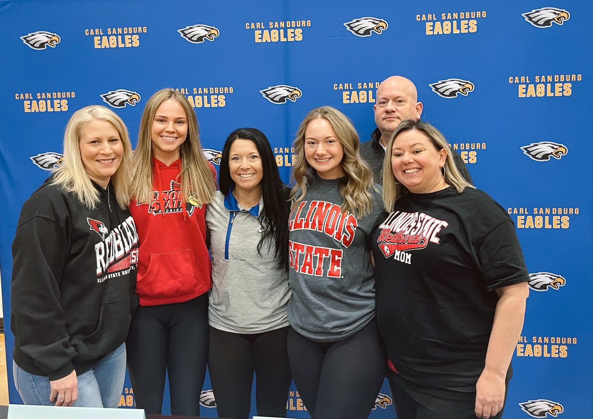 cshseaglettes's tweet photo. Congratulations to our two seniors, Savannah &amp; Megan on continuing their dance careers at Illinois State University with the Redline Express Dance Team. Way to go ladies!💃🏻 https://t.co/tTevrKdSPj