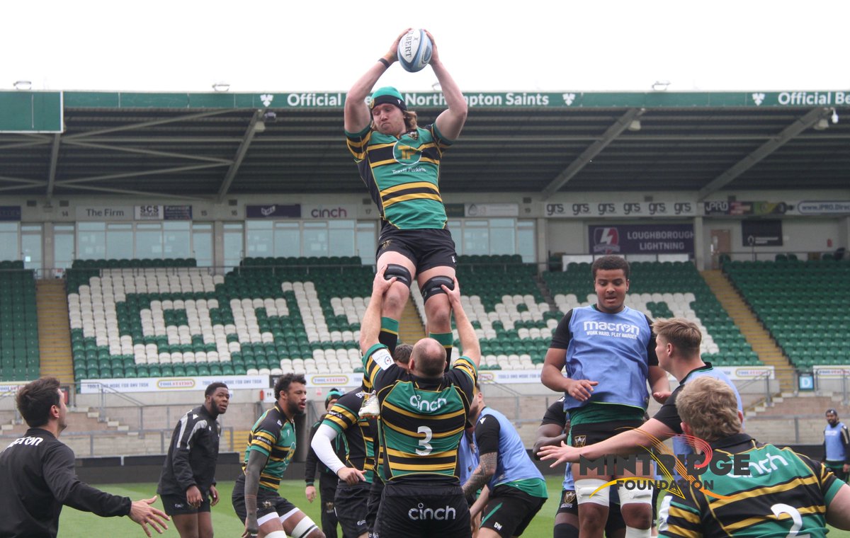 MintridgeFDN's tweet photo. I WANNA BE IN THAT NUMBER!
Thank you @SaintsRugby for an incredible day. We joined the Captain's Run ahead of their @Harlequins match.
@PrimaryHoughton gained behind the scenes access &amp; were joined by our Ambassador, @GeorgeFurbank  who gave his insight into top class sport life. https://t.co/tLkOZaTzxL