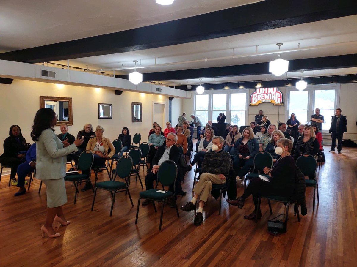 AJHarrisOH's tweet image. Thank you @EmiliaSykesOH for joining the @CFDemocrats for our April Membership Meeting last night! You’re the fighter &amp;amp; champion we need in DC. Excited to work alongside your team this election cycle!