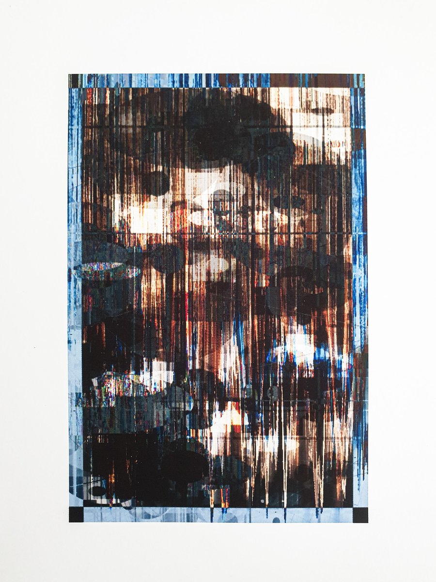 morbeck_art's tweet photo. Throughout my creative process i always try to experiment with the most diverse media.

Seeing printed images always makes an impact.

The scale relationship intensifies and we can experience art with other senses beyond sight.

Here's a #wip of the next project for @fx_hash_ https://t.co/N3iLvstZtm